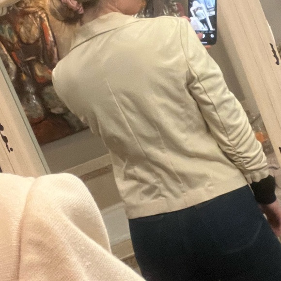 Neiman Marcus 3/4 Blazer - Picture 2 of 6